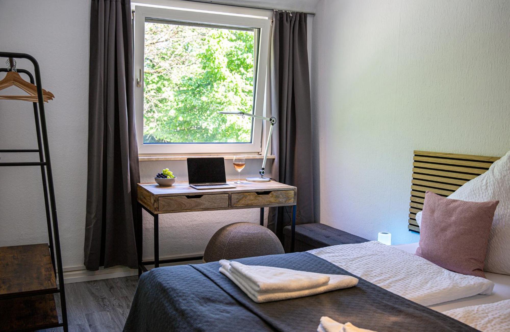 Have-A-Nice-Stay - Nahe Der U-Bahn Nach Hamburg - Natur 1 Minute Entfernt - Baecker & Restaurants 500M - Lidl 800M - Zentrum 1,5Km 阿伦斯堡 外观 照片