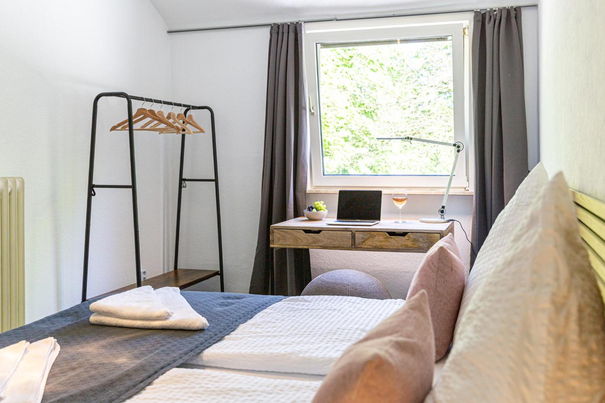 Have-A-Nice-Stay - Nahe Der U-Bahn Nach Hamburg - Natur 1 Minute Entfernt - Baecker & Restaurants 500M - Lidl 800M - Zentrum 1,5Km 阿伦斯堡 外观 照片