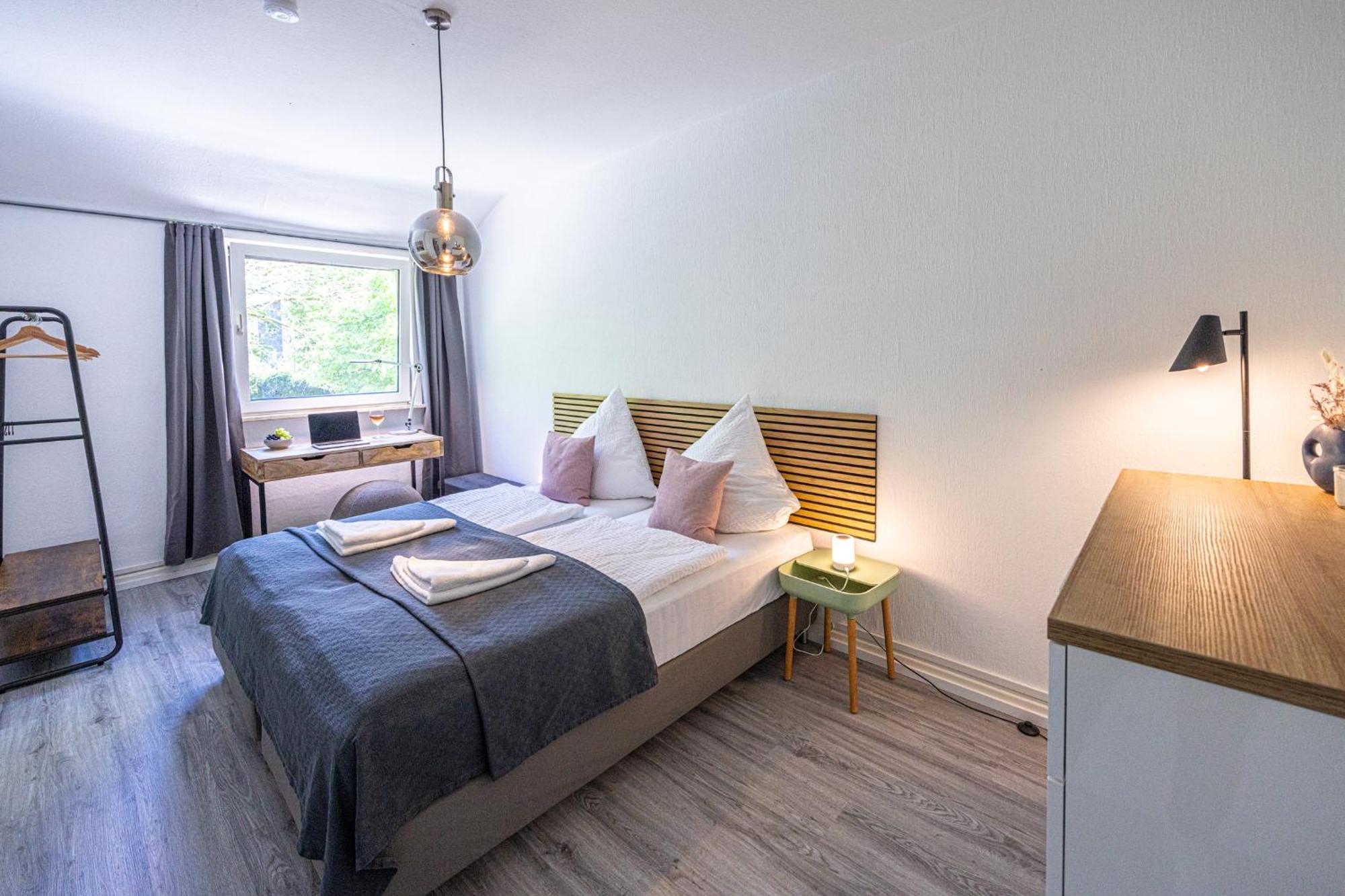 Have-A-Nice-Stay - Nahe Der U-Bahn Nach Hamburg - Natur 1 Minute Entfernt - Baecker & Restaurants 500M - Lidl 800M - Zentrum 1,5Km 阿伦斯堡 外观 照片