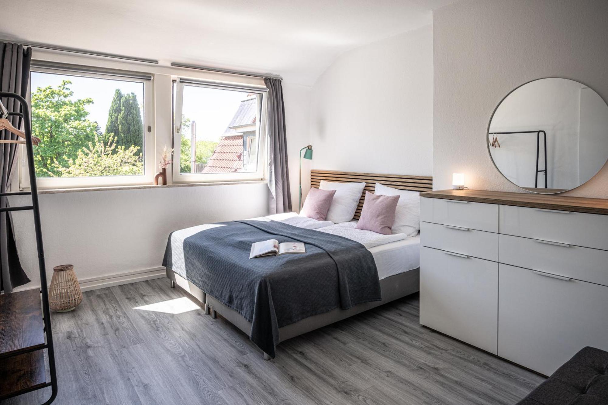 Have-A-Nice-Stay - Nahe Der U-Bahn Nach Hamburg - Natur 1 Minute Entfernt - Baecker & Restaurants 500M - Lidl 800M - Zentrum 1,5Km 阿伦斯堡 外观 照片